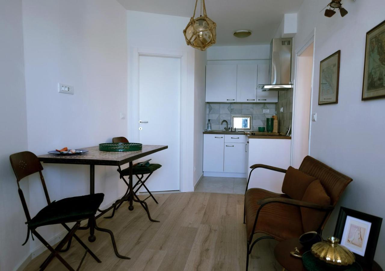 Seaview Apartment Tribalj Exteriér fotografie